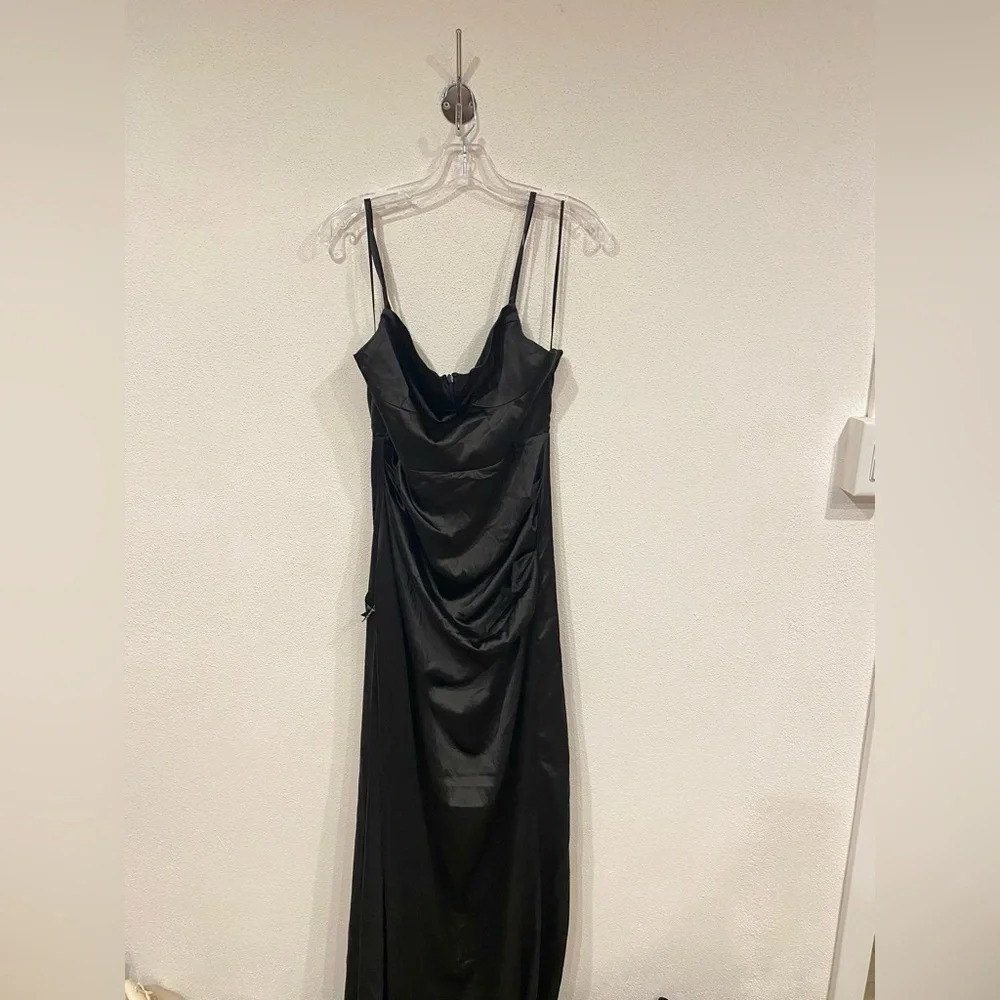 NWT Fashion Nova Alluring Satin Maxi Gown Size Medium